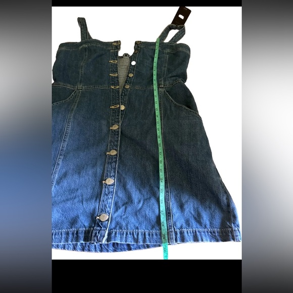 Levi's Women's Drea Dress - Medium Wash XL - Picture 5 of 6